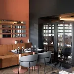 Hotel Tribe 4*