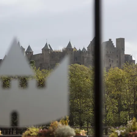 Tribe 4*